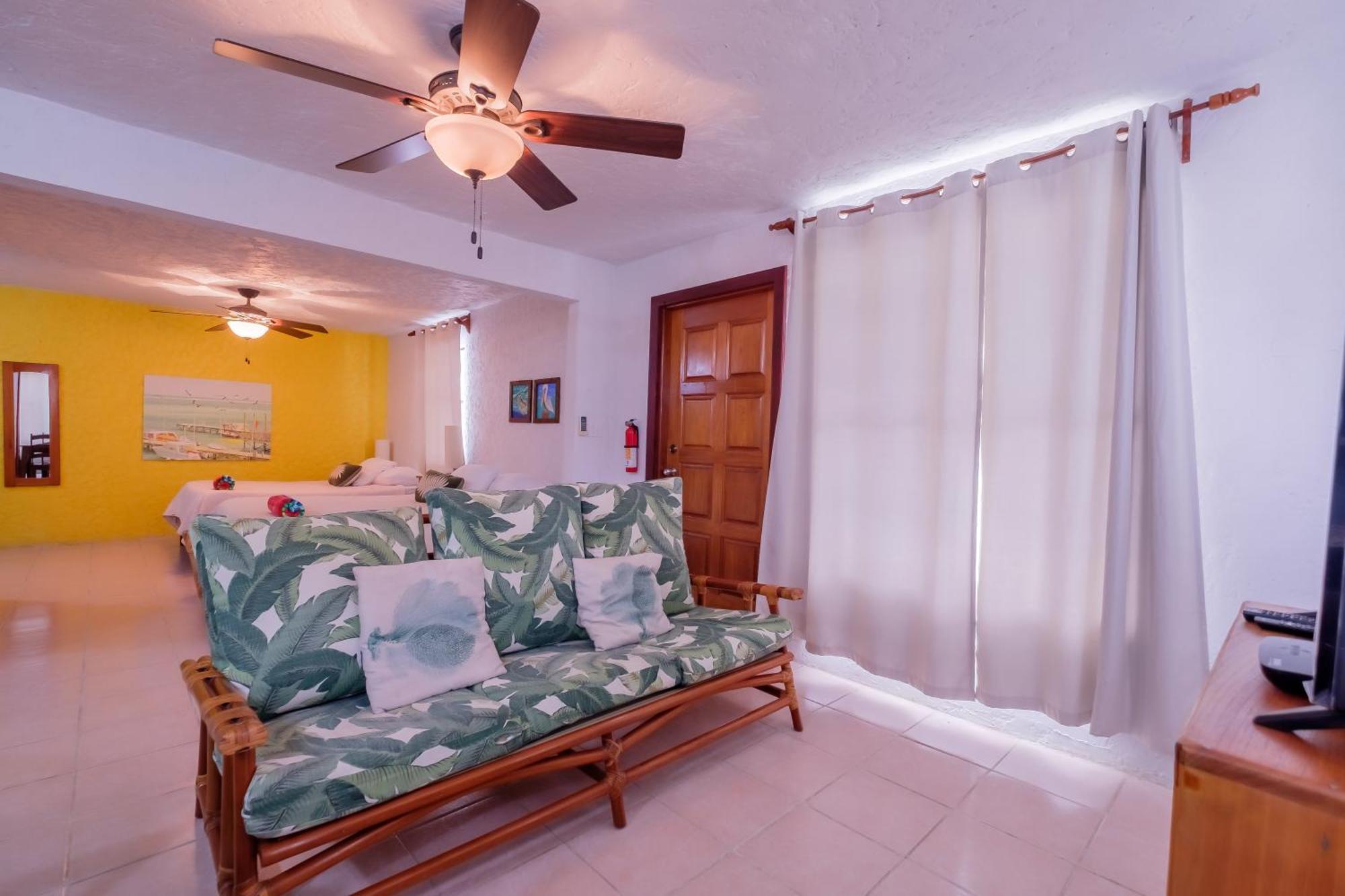 Seven Seas Resort Adults Only San Pedro  Ngoại thất bức ảnh