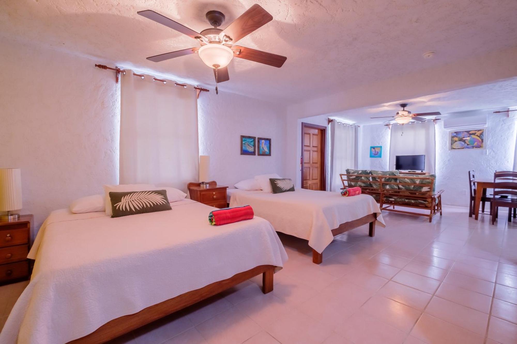 Seven Seas Resort Adults Only San Pedro  Ngoại thất bức ảnh