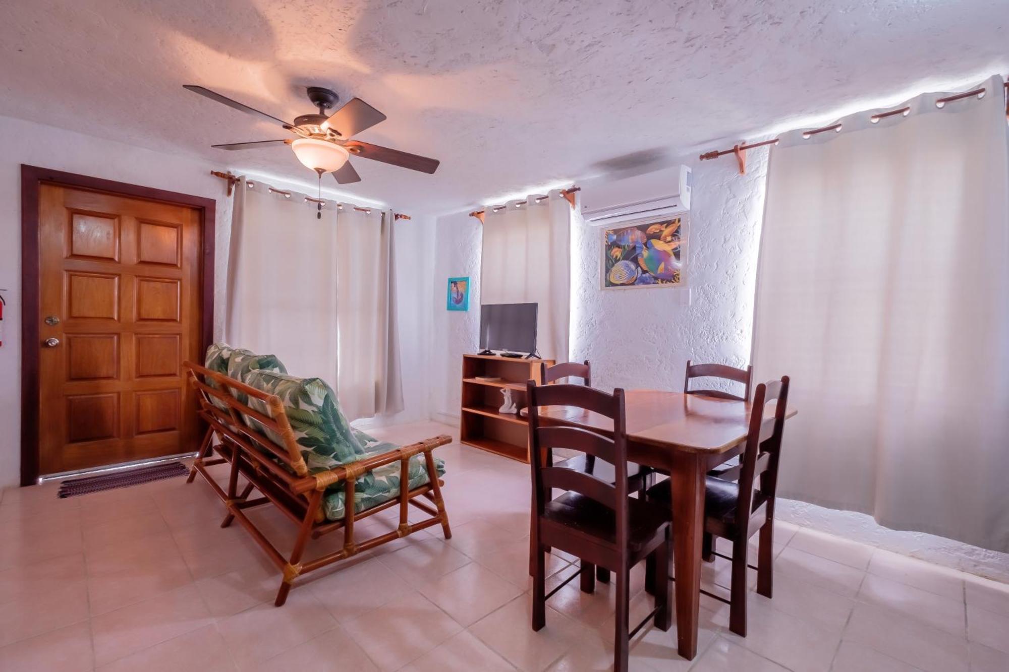 Seven Seas Resort Adults Only San Pedro  Ngoại thất bức ảnh